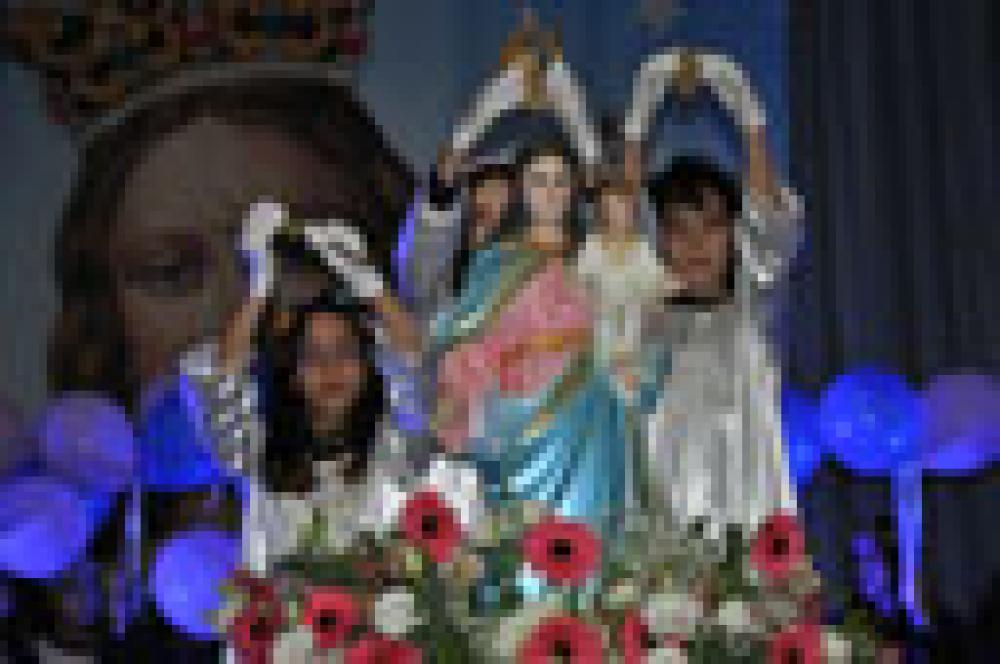 Coroação de N. S. Auxiliadora - Ed. Infantil | E. Fundamental